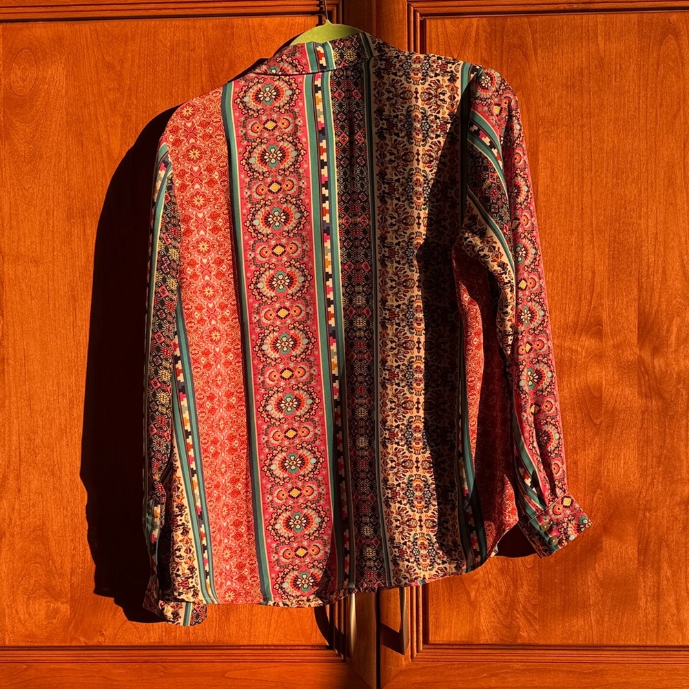 DR2 Multicolor Patterned Garment - image 3